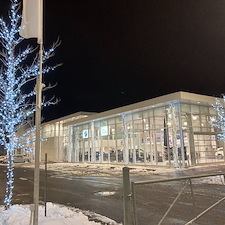 Beautiful-Commercial-Christmas-Lighting-Installation-in-Blainville-Qc 1